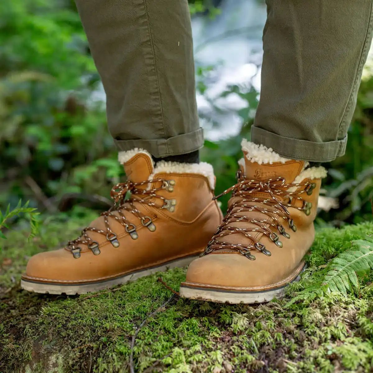 Mountain Pass Shearling Sierra - Image 9